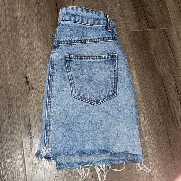 Forever21 - Picture 3 of 6